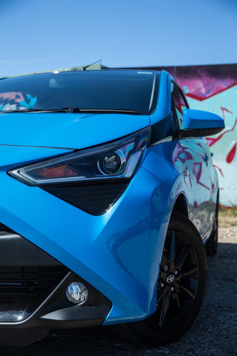 Детали экстерьера Toyota Aygo x-press 5-Door 2018 года  (UK) (фото 2 из 37)